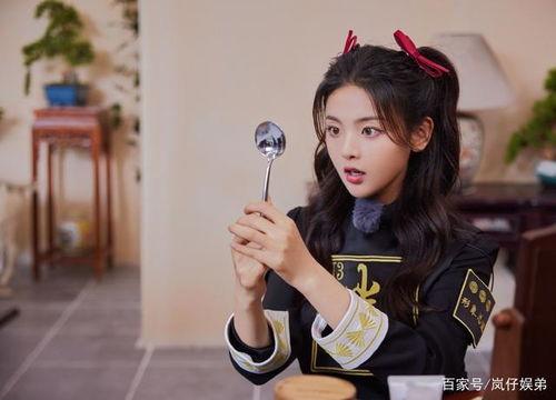 爆料杨超越抽烟视频大全,揭秘娱乐圈背后的真实生活  第3张